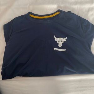 Project rock men’s under armour size medium